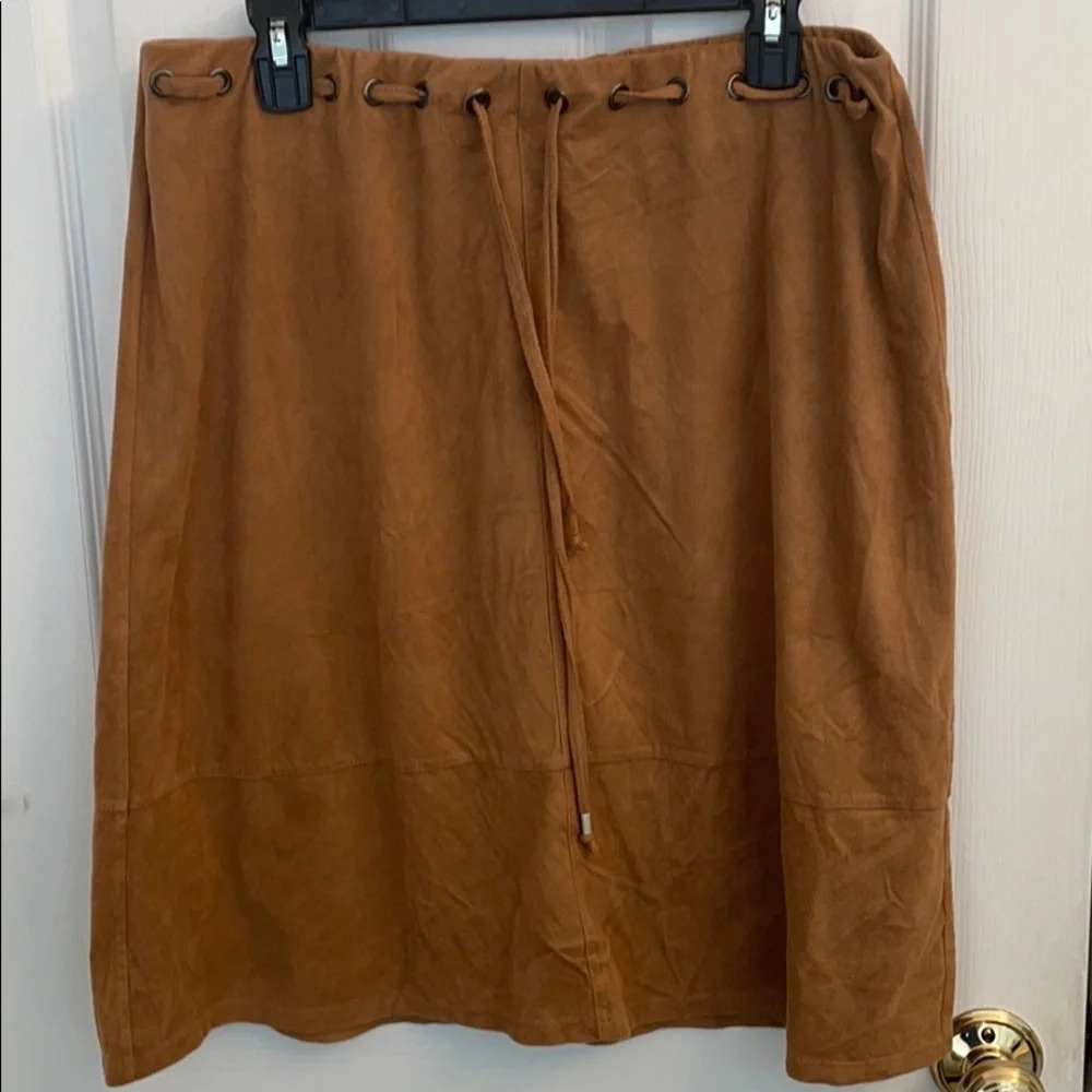 Faux Suede Skirt size Large - Picture 1 of 4